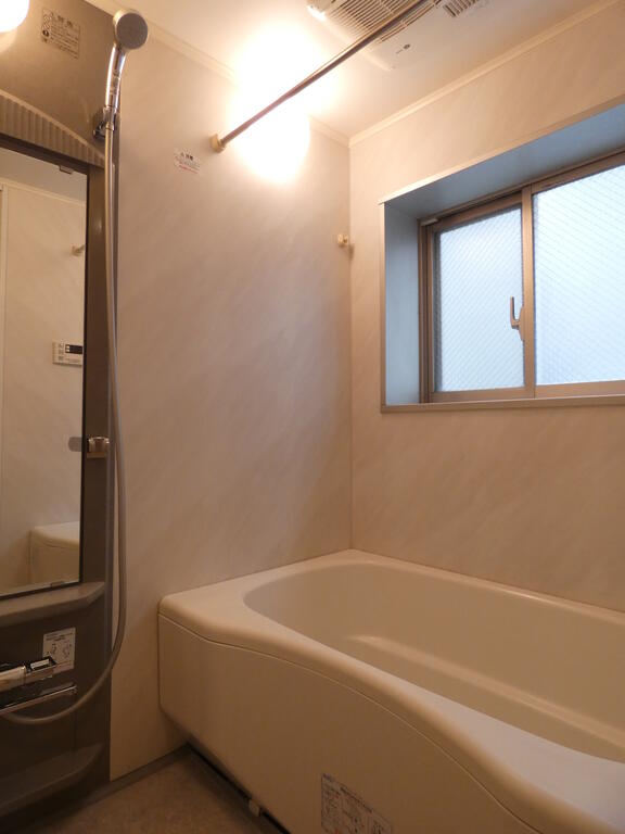 バス・シャワールーム　バス