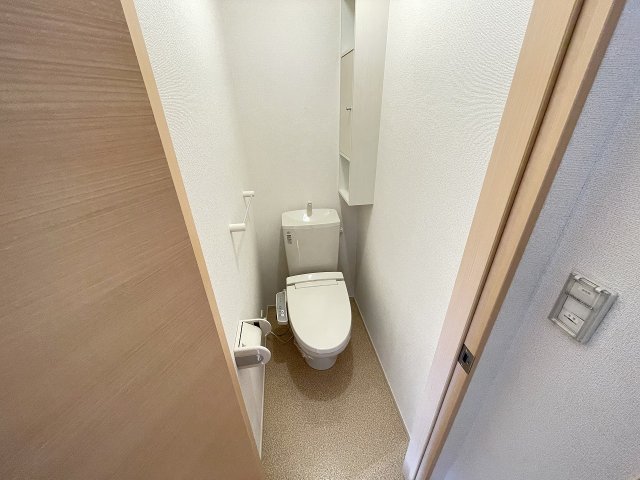 トイレ　ウォシュレット付きのトイレです♪