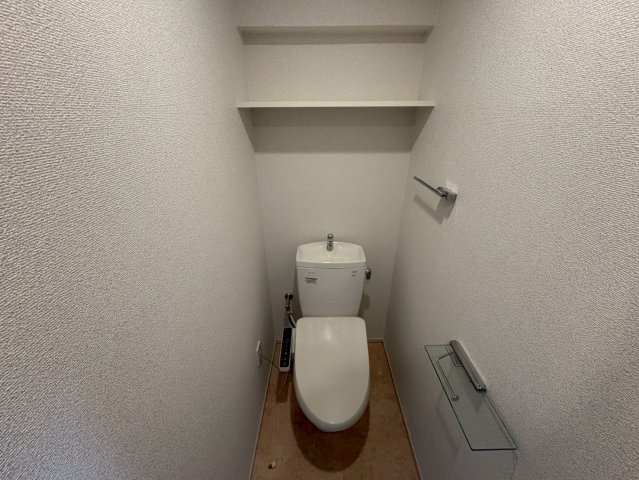 トイレ　La Facade