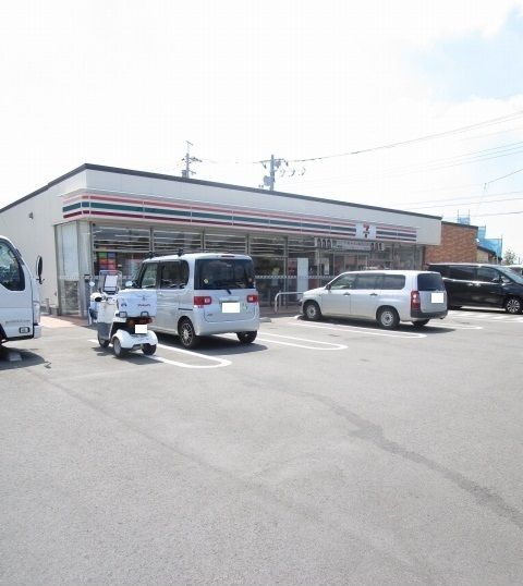 コンビニ　セブンイレブン（コンビニ）まで20m