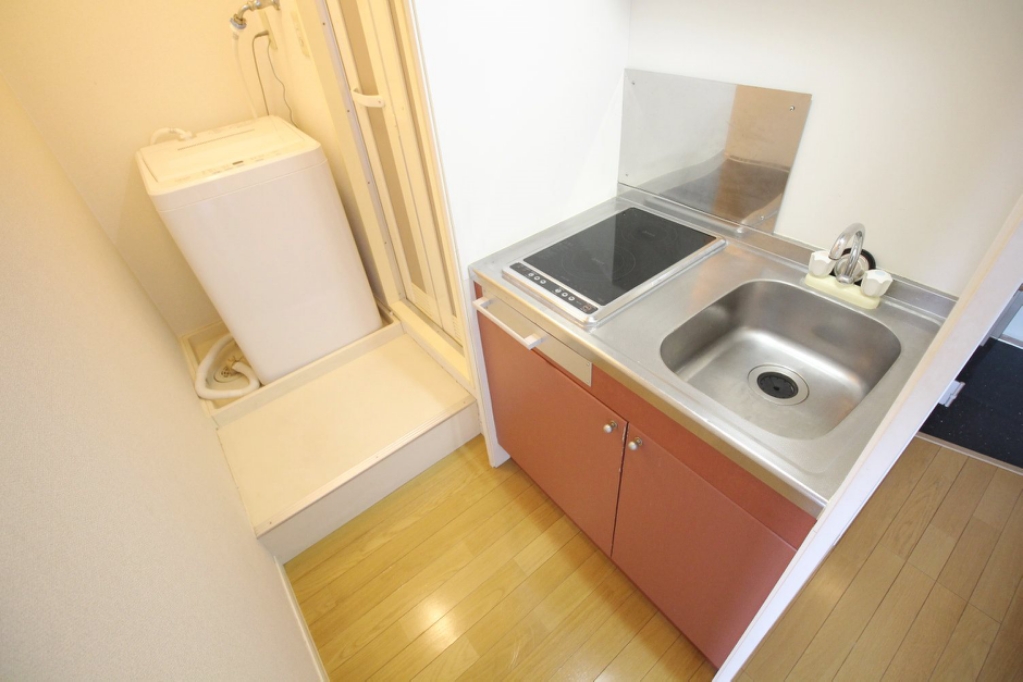 キッチン　２口の電気コンロ付きキッチンです♪（※写真は家電付きの部屋）