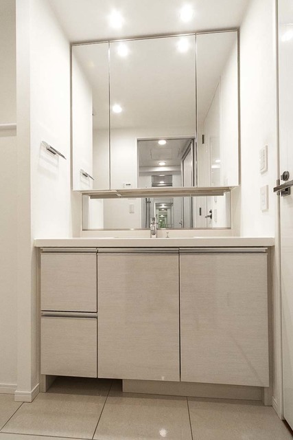 洗面設備　※写真は同タイプ住戸です。