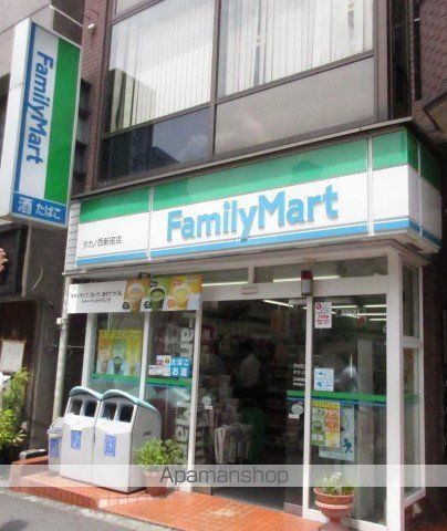 コンビニ　ファミリーマート（コンビニ）まで389m