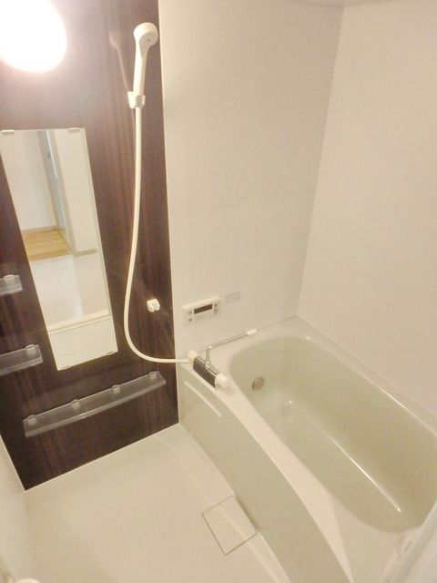 バス・シャワールーム　★追焚き機能付きバス★