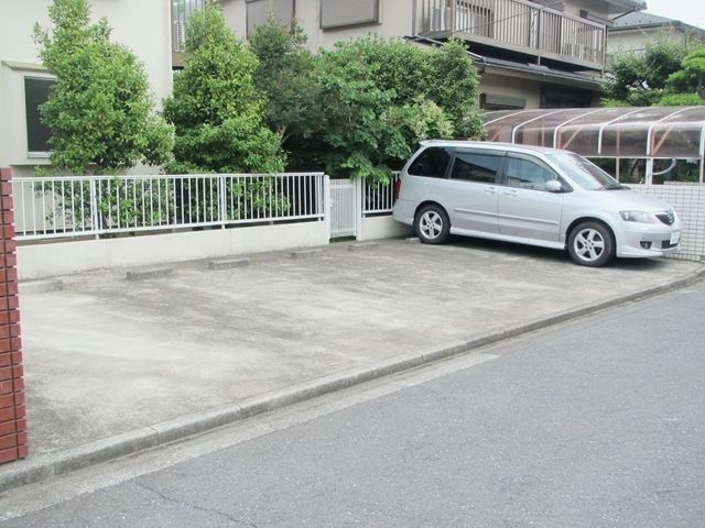 駐車場　★敷地内駐車場★