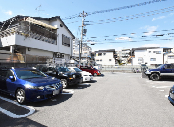 駐車場　駐車場完備です