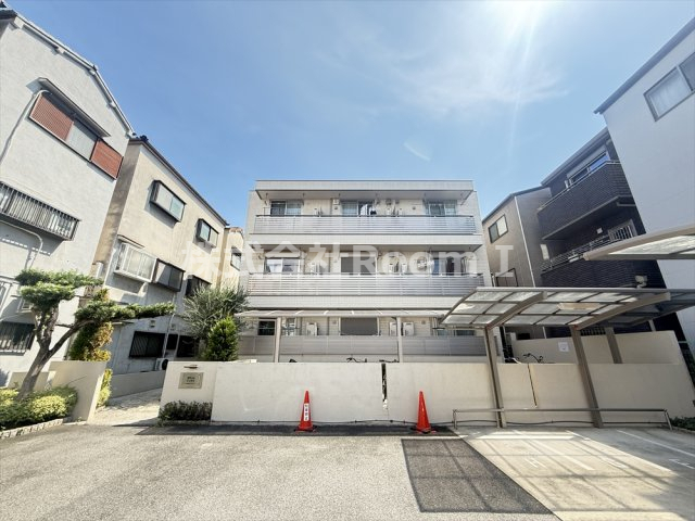 建物外観　外観は落ち着いています