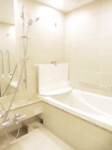 バス・シャワールーム　バス