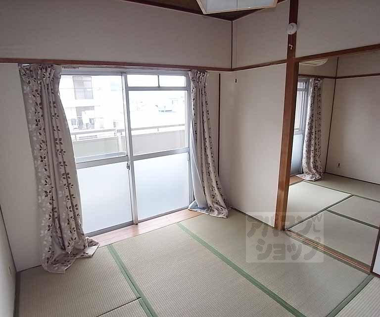 居室・リビング　和室２間