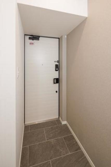 玄関　※写真は同タイプ住戸です。