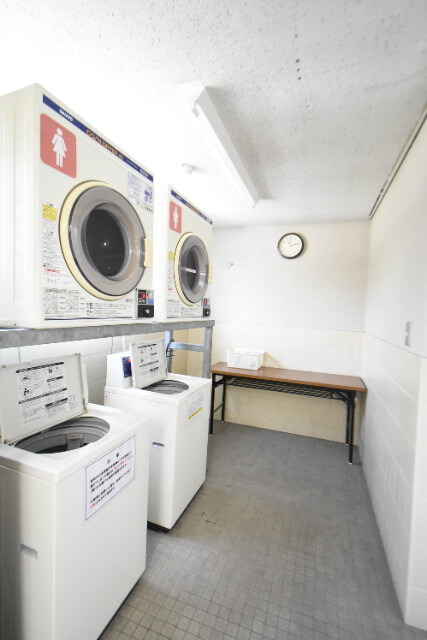 その他　コインランドリー