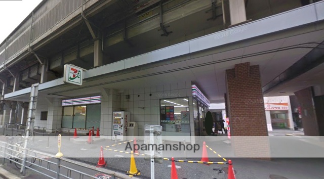 コンビニ　セブンイレブン（コンビニ）まで341m