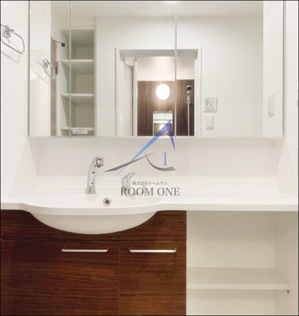 洗面設備　洗面台です。