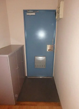 玄関　別部屋参考写真