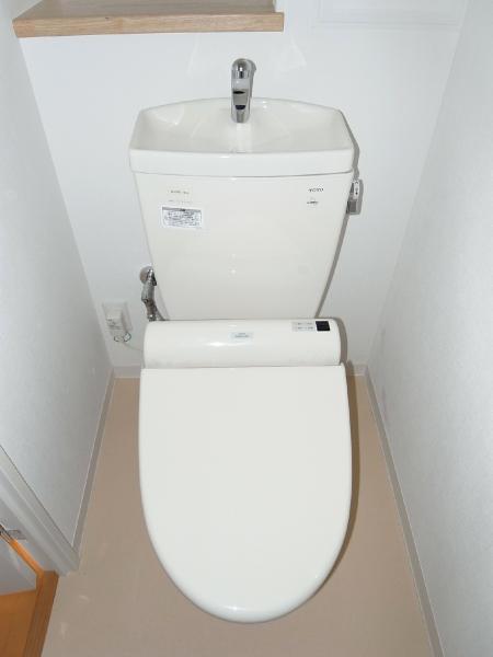 トイレ　トイレ