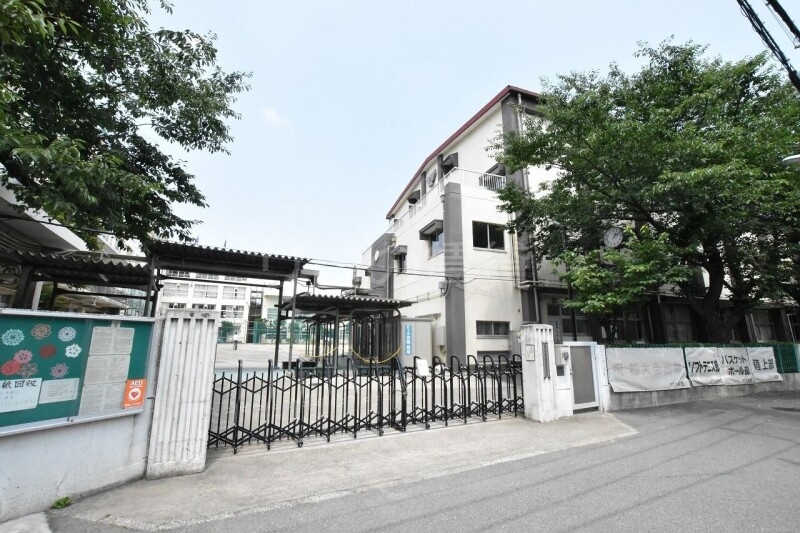 中学校　荏原第一中学校（中学校）まで1014m