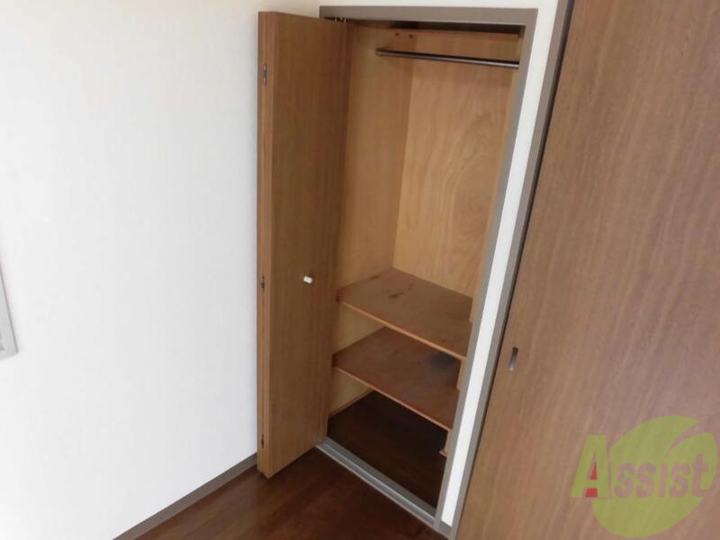 収納　コート・スーツかけれますよ