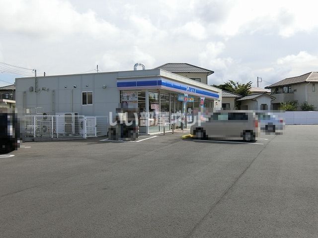 コンビニ　ローソン 東海白方中央一丁目店（コンビニ）まで135m