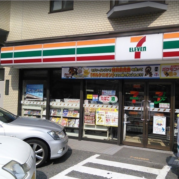 コンビニ　セブンイレブン川崎柳町店（コンビニ）まで202m
