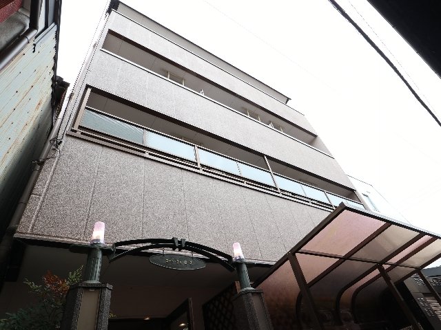 建物外観　☆彡近鉄奈良駅徒歩6分素敵な立地にネット無料1Kマンション♪