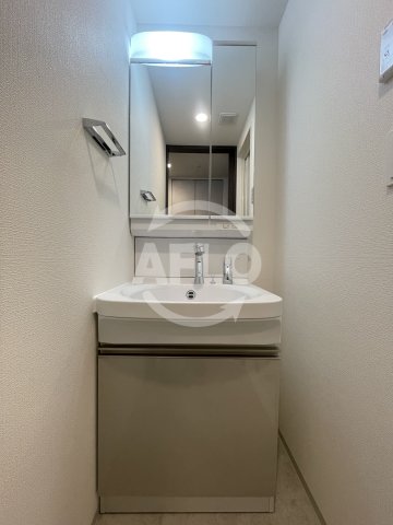 洗面設備　ザ・ウエストマークシティプレミアム　洗面台