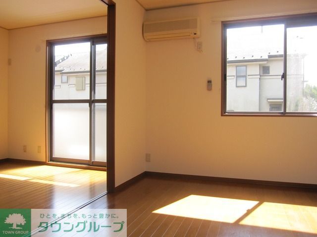 居室・リビング　★明るい室内★