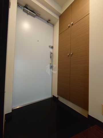 玄関　プラウドフラット大塚の玄関