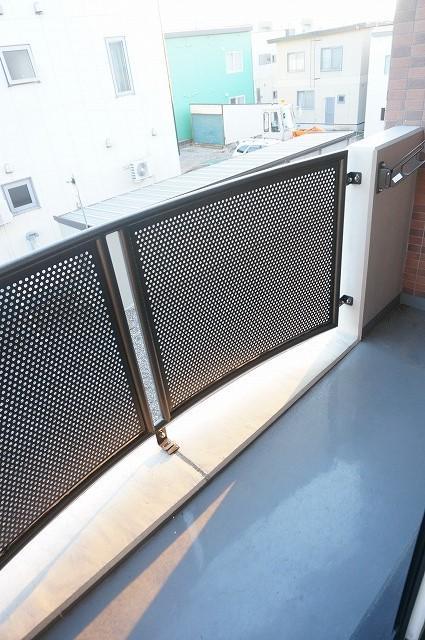 バルコニー　バルコニー