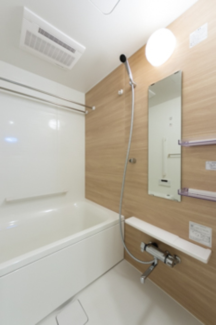 バス・シャワールーム　※写真は同タイプ住戸です。