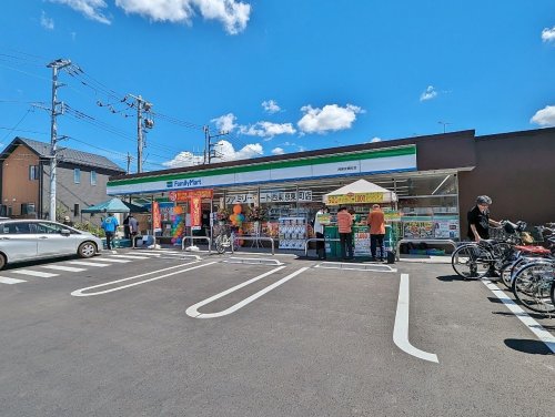 コンビニ　ファミリーマート 保谷町五丁目店（コンビニ）まで684m