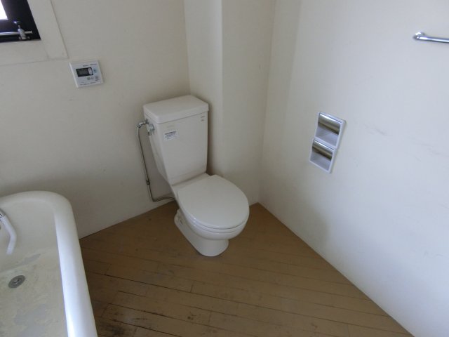 トイレ　別室のイメージになります