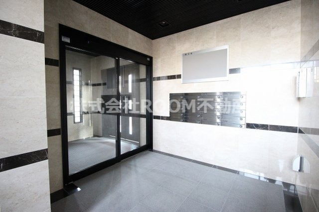 エントランス　建物の内部です