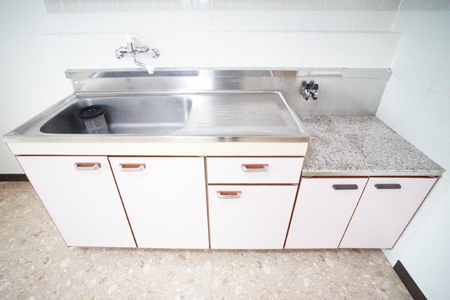 キッチン　ガスコンロ２口設置可です☆景色を見ながらお料理できます♪