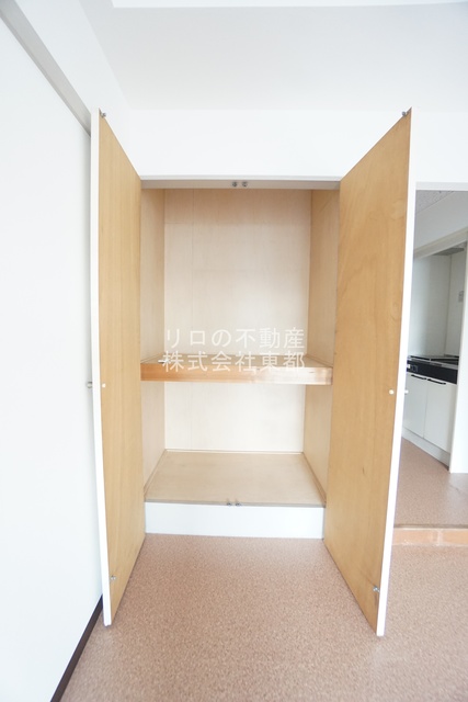 収納　広めの間口で工夫して収納できますね☆