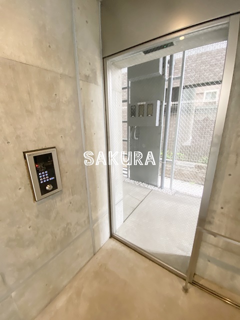 セキュリティ　女性の方でも安心のモニター付きオートロック♪