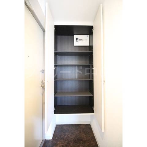 玄関　詳細は、ウィンドワード中の島店までご相談下さい。