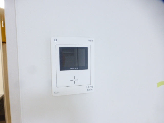 セキュリティ　急な訪問者をモニターで確認出来る　TVドアホン