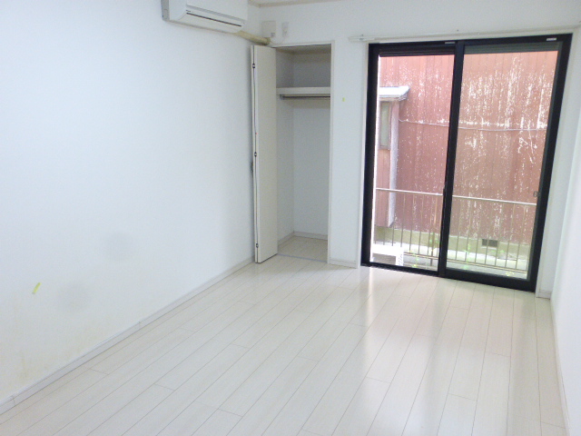 居室・リビング　洋室（リビング）8帖　陽当たり良好