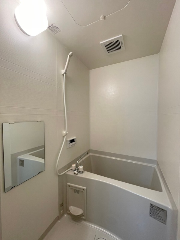 バス・シャワールーム　※別部屋参考写真