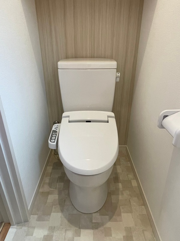 トイレ　※別部屋参考写真