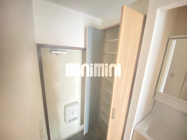 収納　シューズボックス