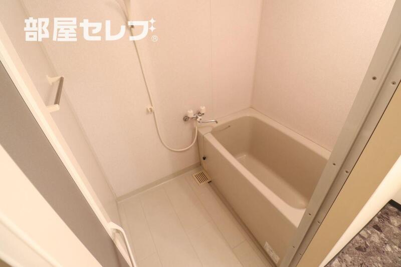 バス・シャワールーム　※リノベーション前のお写真になります。