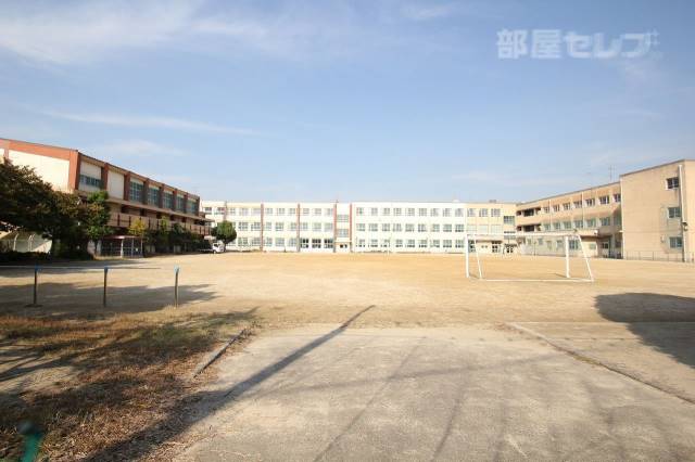 小学校　千成小学校（小学校）まで304m
