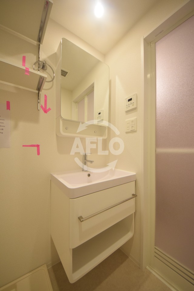 洗面設備　セレニテ本町東リアン　洗面台