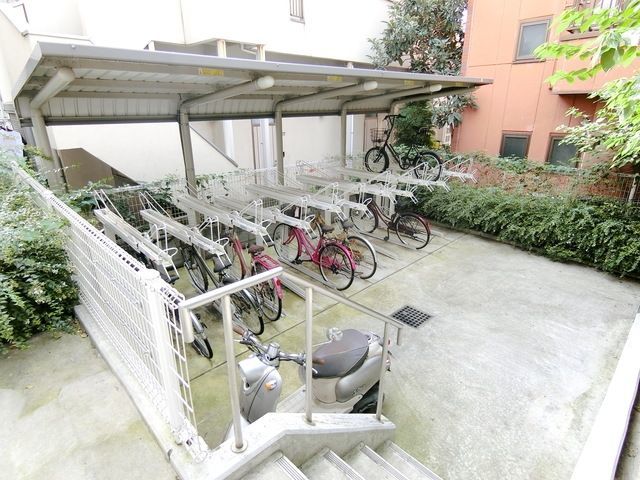 駐車場　★駐輪場★