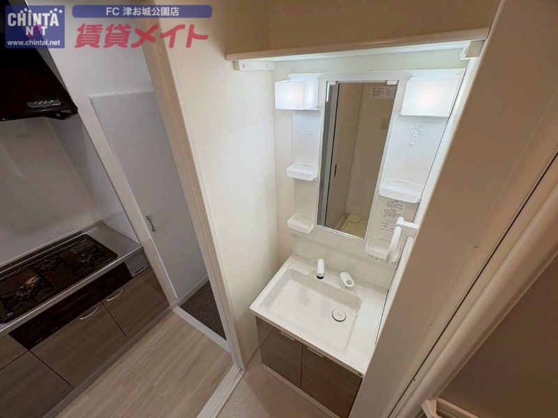 洗面設備　同型参考写真