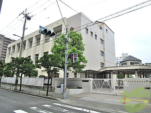 小学校　大阪市立北中島小学校（小学校）まで585m