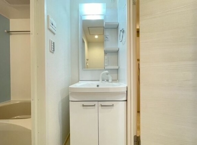 洗面設備　（写真は同施工会社モデル）