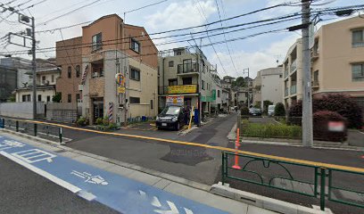 ドラックストア　ウメザワ薬局（ドラッグストア）まで330m