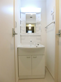 洗面設備　忙しい朝には欠かせない洗面所です